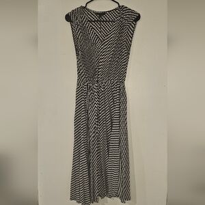 Banana Republic Black and White Pleated Sleveless Dress